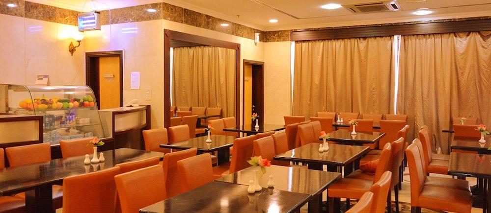 דובאי Icon Hotel Apartments מראה חיצוני תמונה