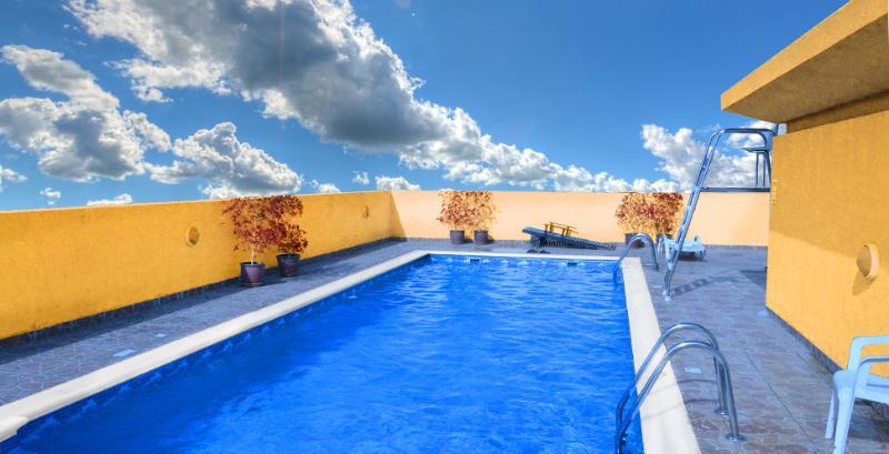 דובאי Icon Hotel Apartments מראה חיצוני תמונה